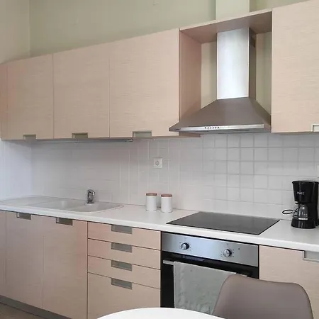 Apartment Sweet Habit *